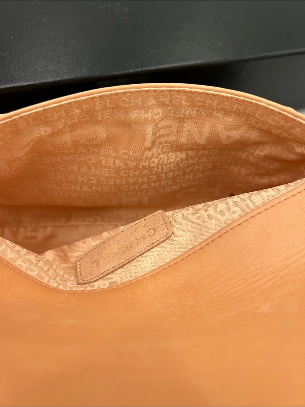 Women's CHANEL Peach Leather Turnlock Crossbody Bag made in Italy PRISTINE - Picture 7 of 10
